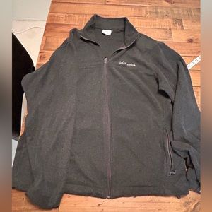 Grey Columbia Sweater, size large